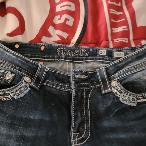 Jeans - Picture 4 of 5